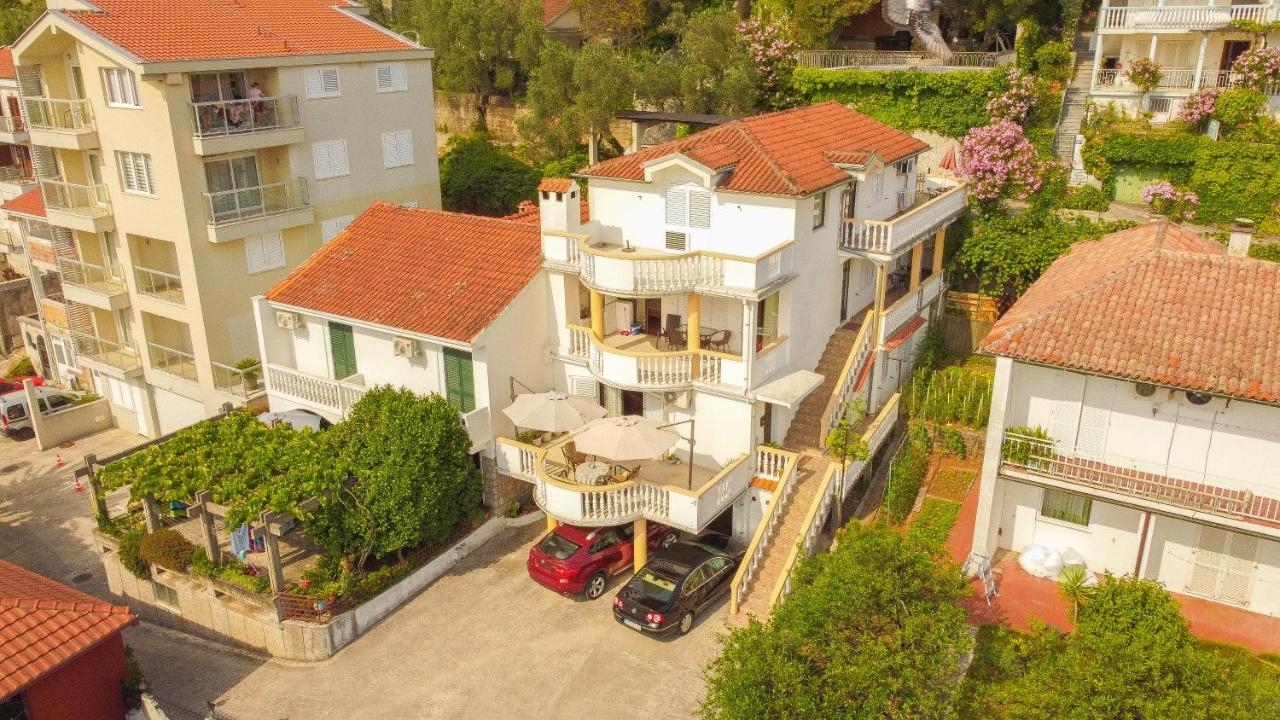 Villa Vojnic Budva Exterior photo