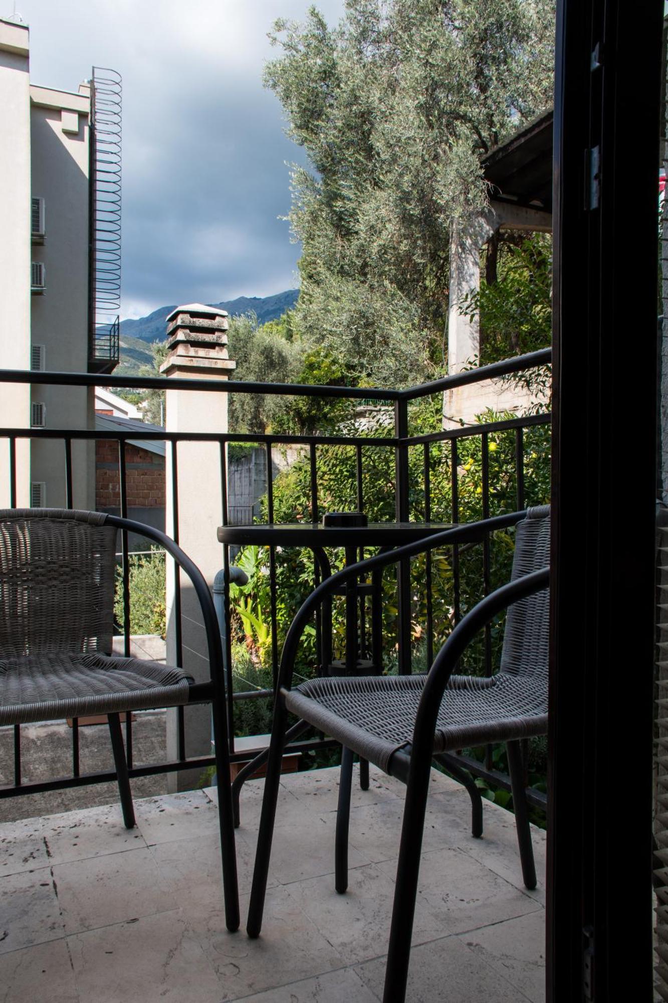 Villa Vojnic Budva Exterior photo