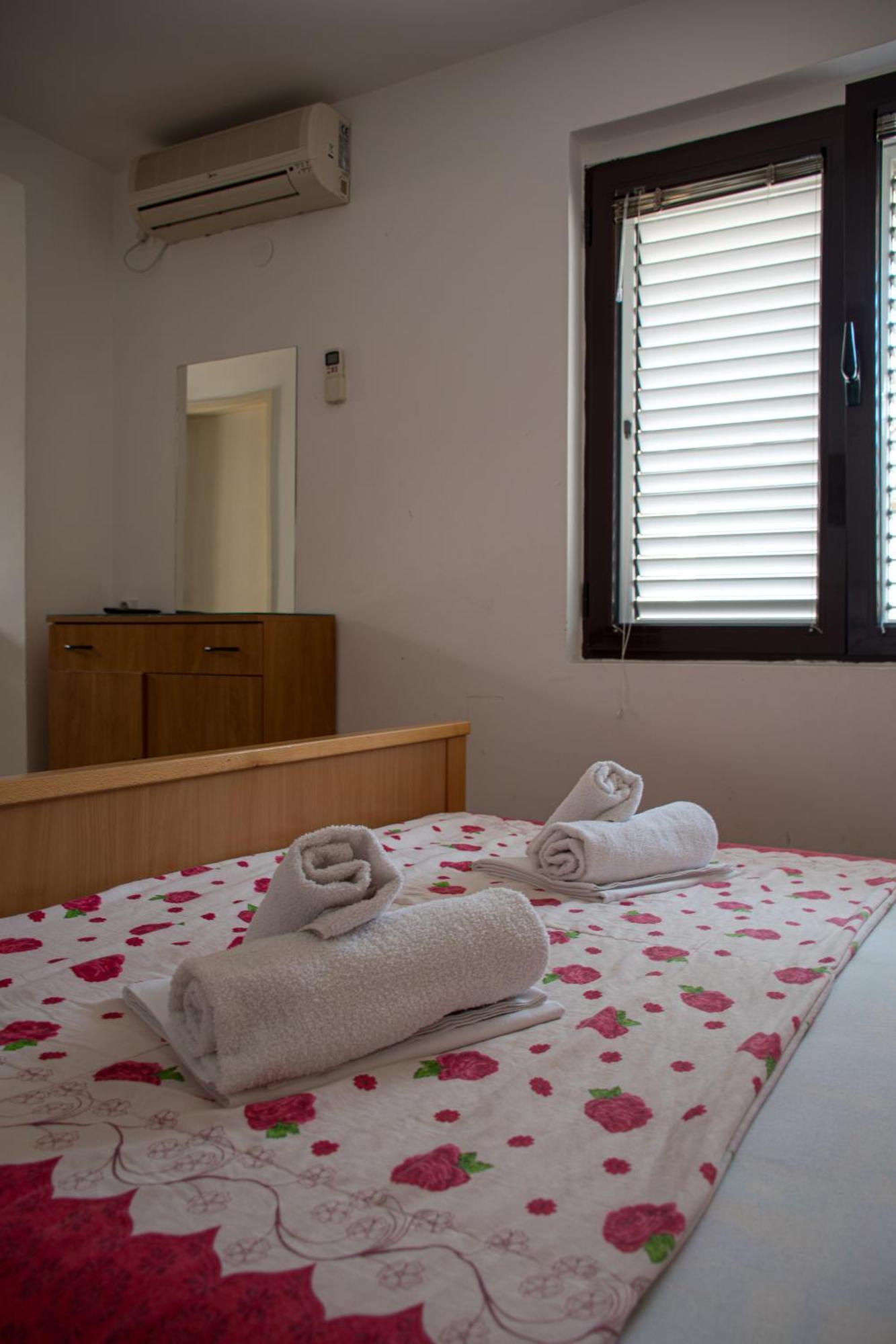 Villa Vojnic Budva Exterior photo